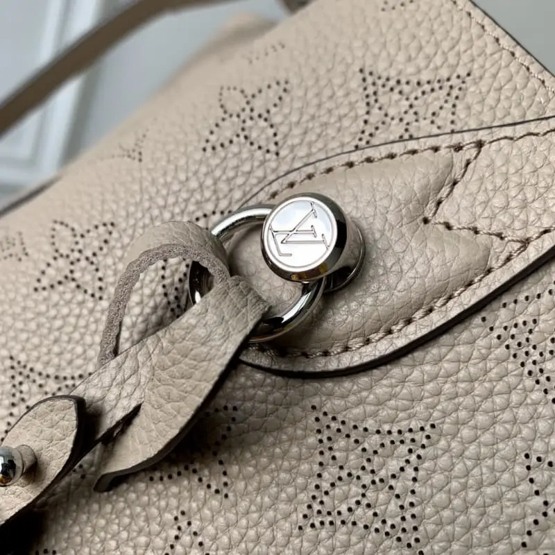 M21850 S2 30x27x16cm High Quality Bags - Image 7