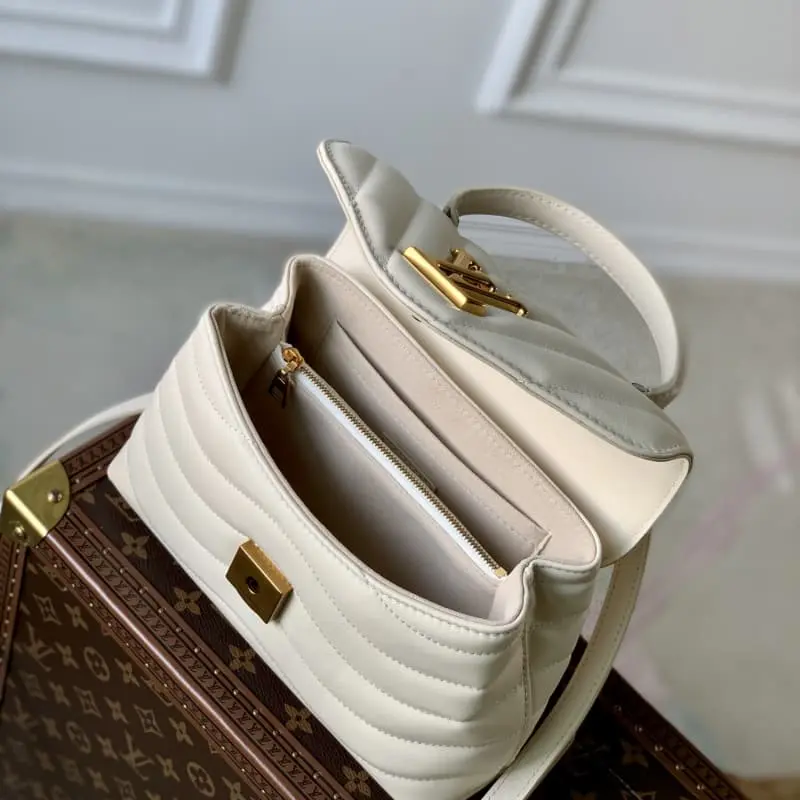 M21797 S1 23x15x10cm High Quality Bags - Image 7