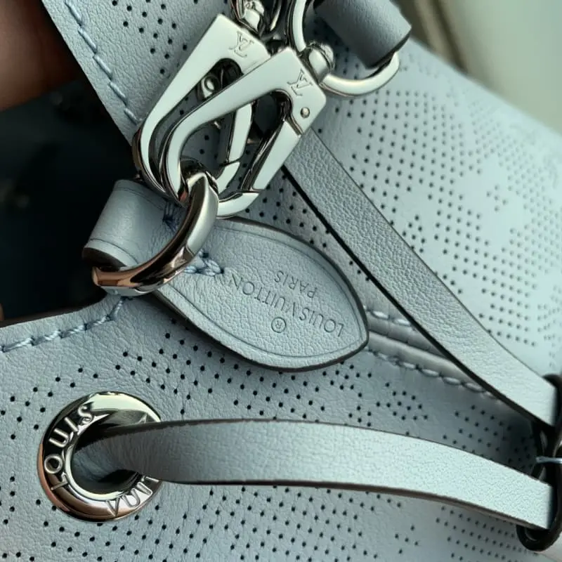 M21582 19x22x14cm High Quality Bags - Image 7