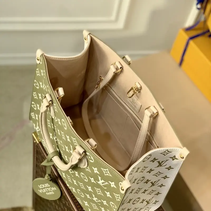 M46060 S1 35x27x14cm High Quality Bags - Image 3