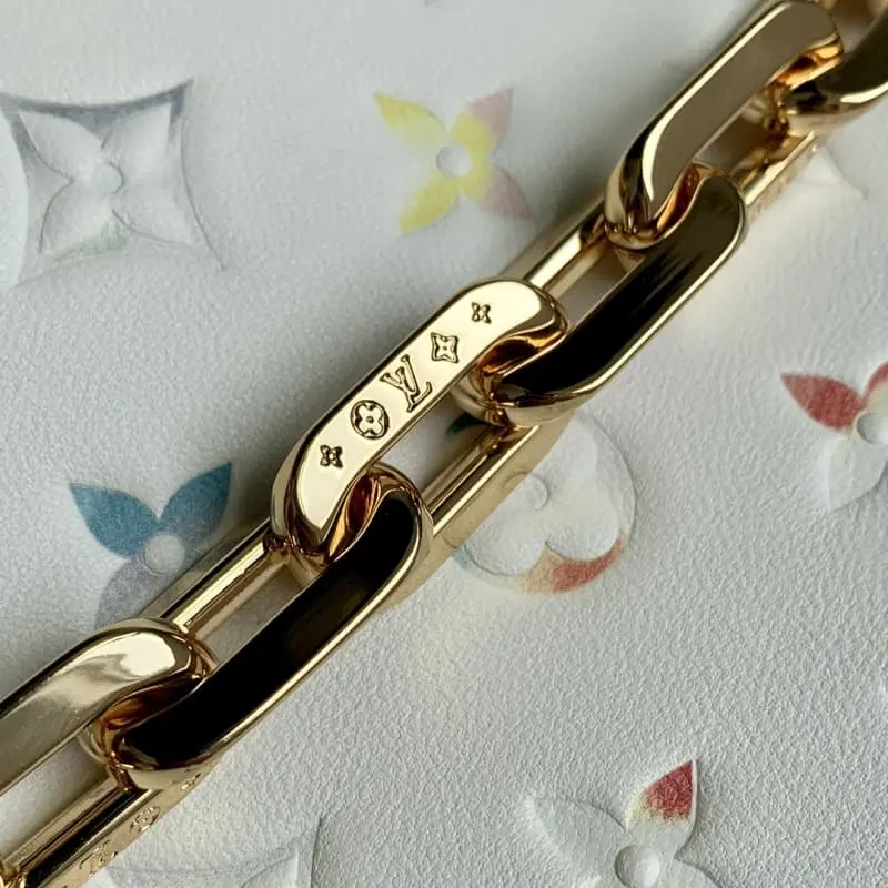 M21209 26x20x12cm High Quality Bags - Image 6