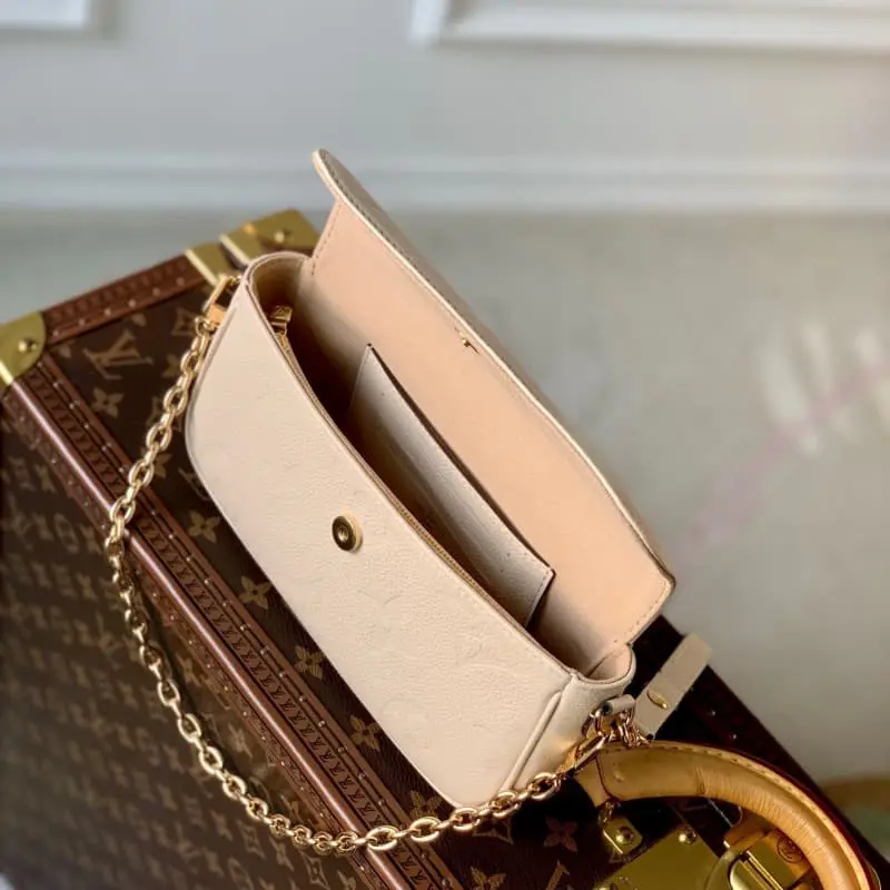 M82210 S1 23.5x12x4.3cm High Quality Bags - Image 7