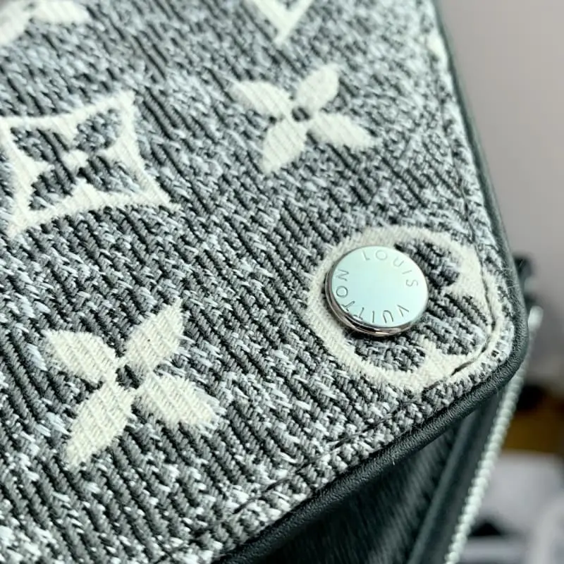 M81859 12x9.5x1.5cm High Quality Bags - Image 4