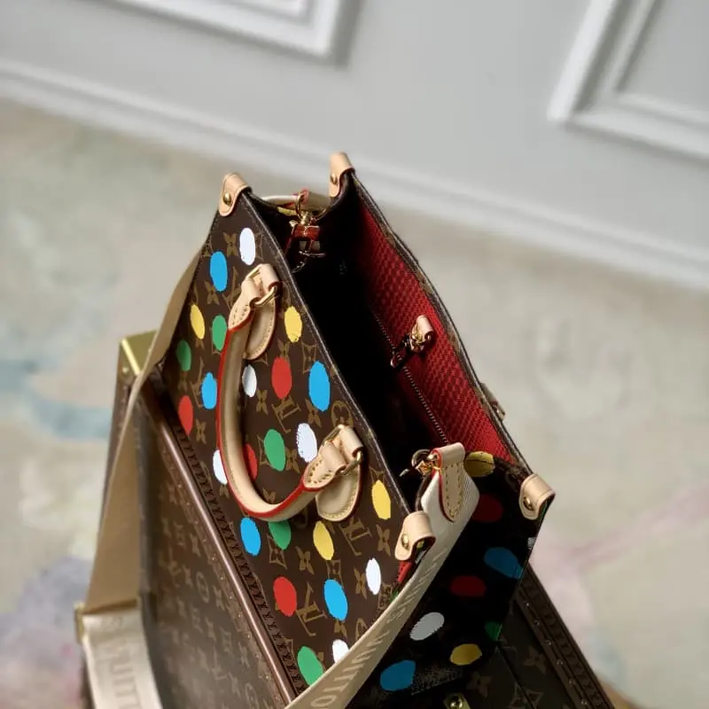 M46380 25x19x11.5cm High Quality Bags - Image 7