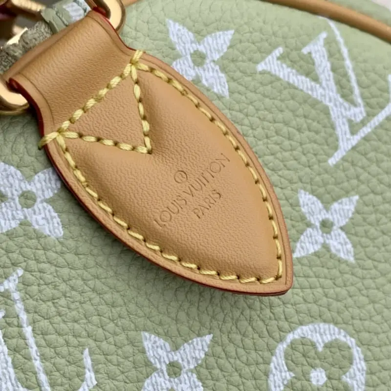 M24443 15x15x25cm High Quality Bags - Image 7