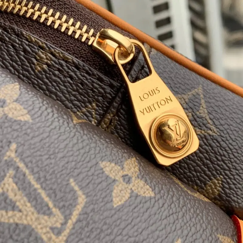 M14017 24x16x22cm High Quality Bags - Image 7