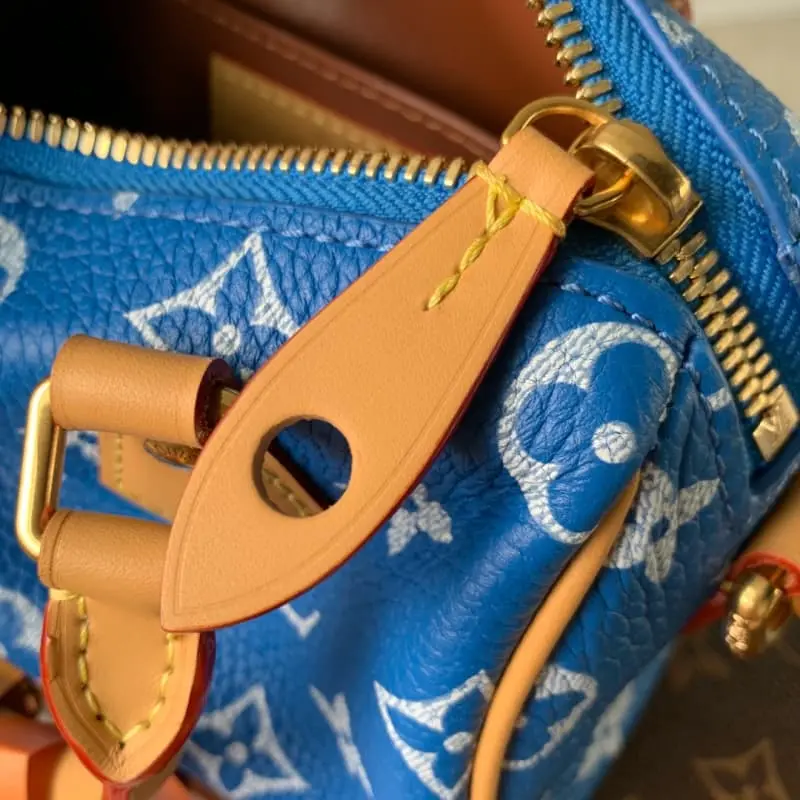 M24419 Blue 18x12x10cm High Quality Bags - Image 7