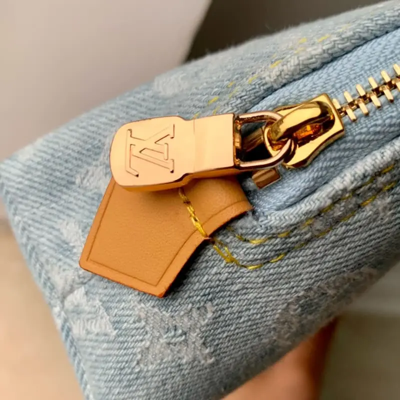 M83616 HH36 19x12x6cm High Quality Bags - Image 7