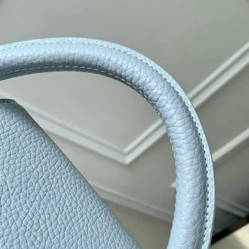 M83008 24.5x13x6.5cm High Quality Bags - Image 7