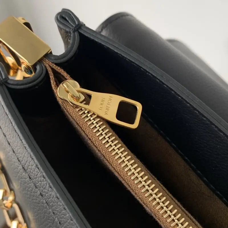 M25050 24x17x9cm High Quality Bags - Image 7