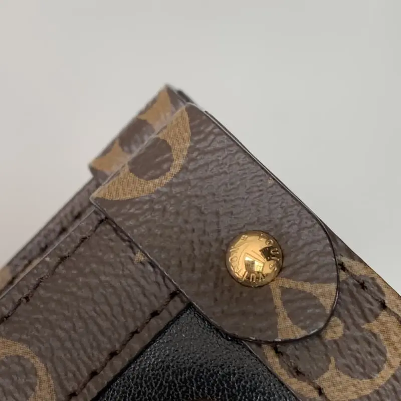 M13140 20x9x31cm High Quality Bags - Image 7