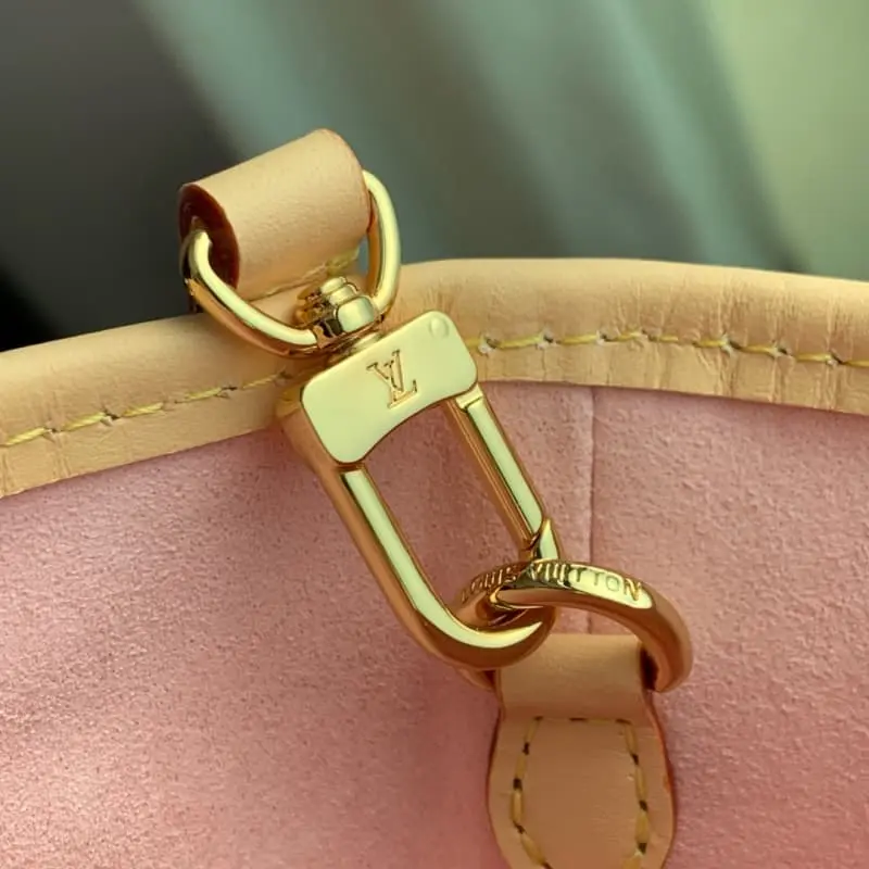 M13417 17x9x13cm High Quality Bags - Image 7