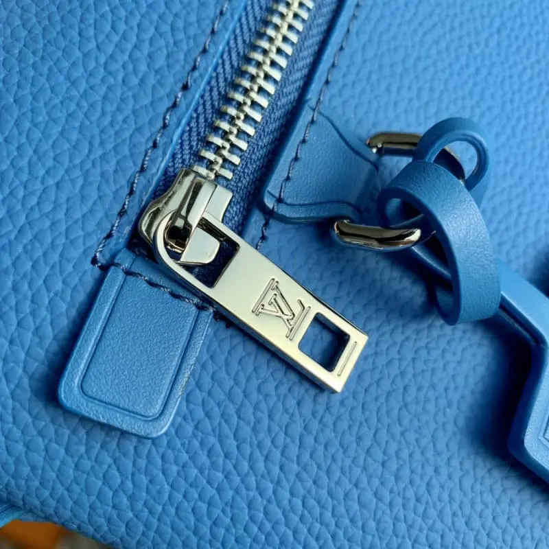 M82270 blue 30x22x5cm High Quality Bags - Image 7