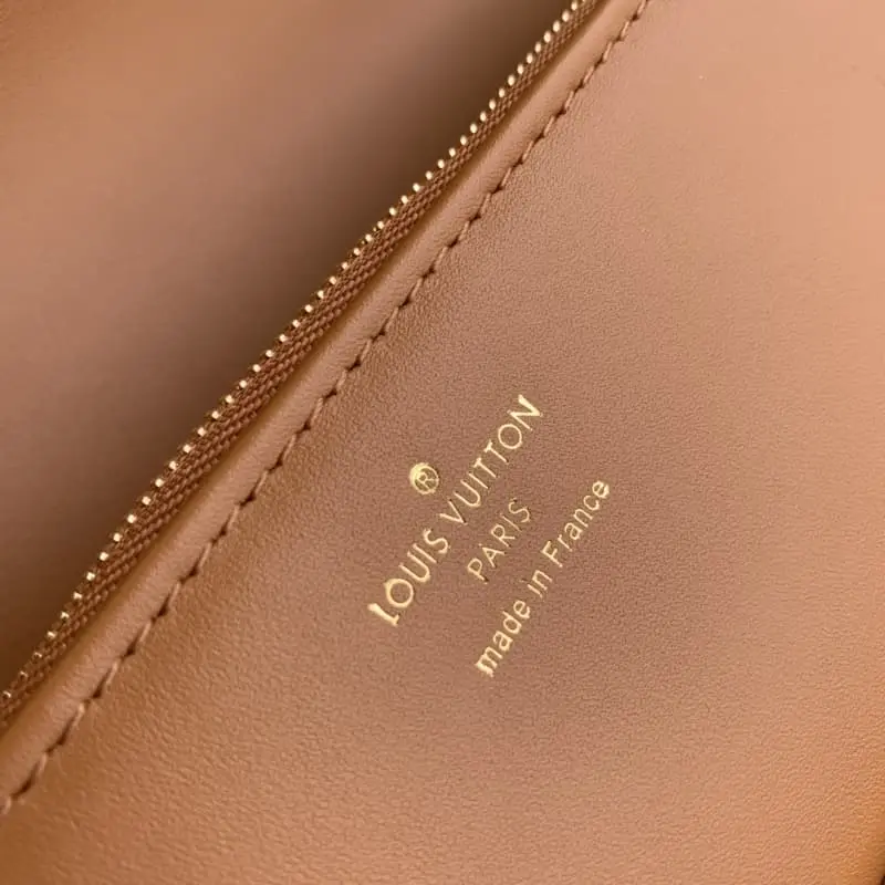 M20396 24x15x6cm High Quality Bags - Image 7