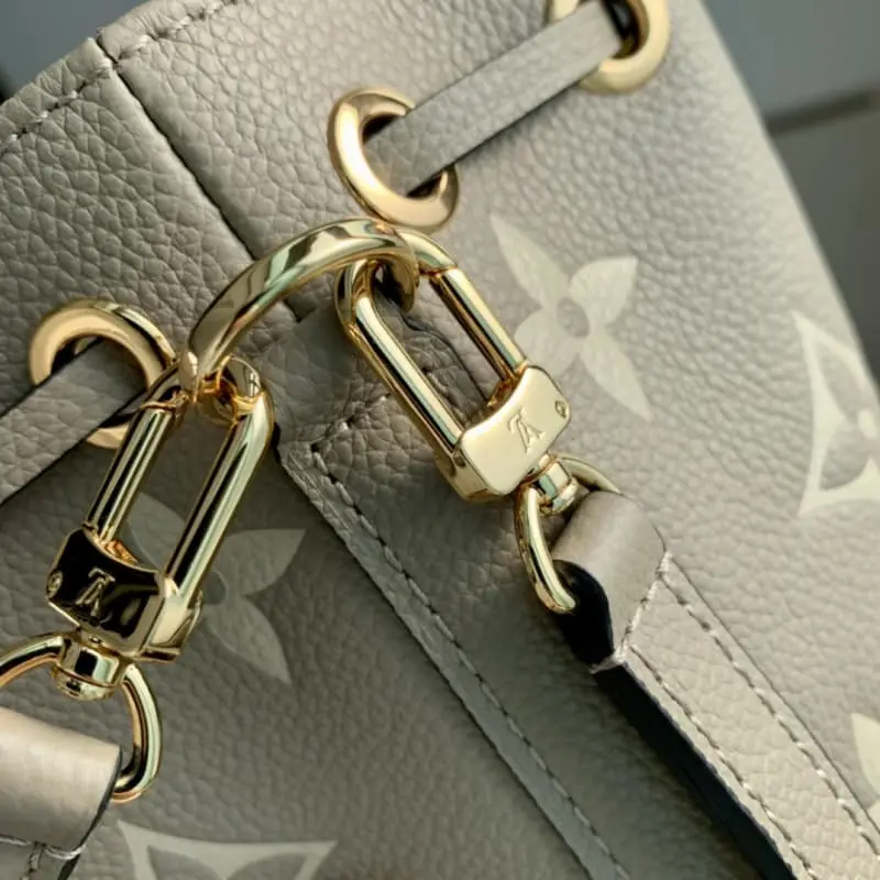 M46291 Grey 13x16x10cm High Quality Bags - Image 7