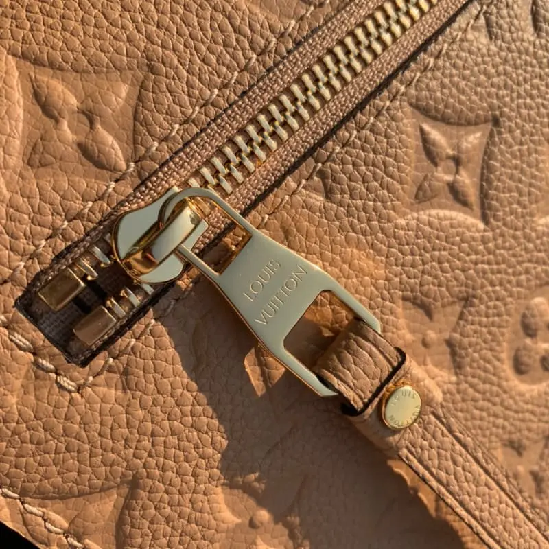 m44300 25x19x9cm High Quality Bags - Image 7