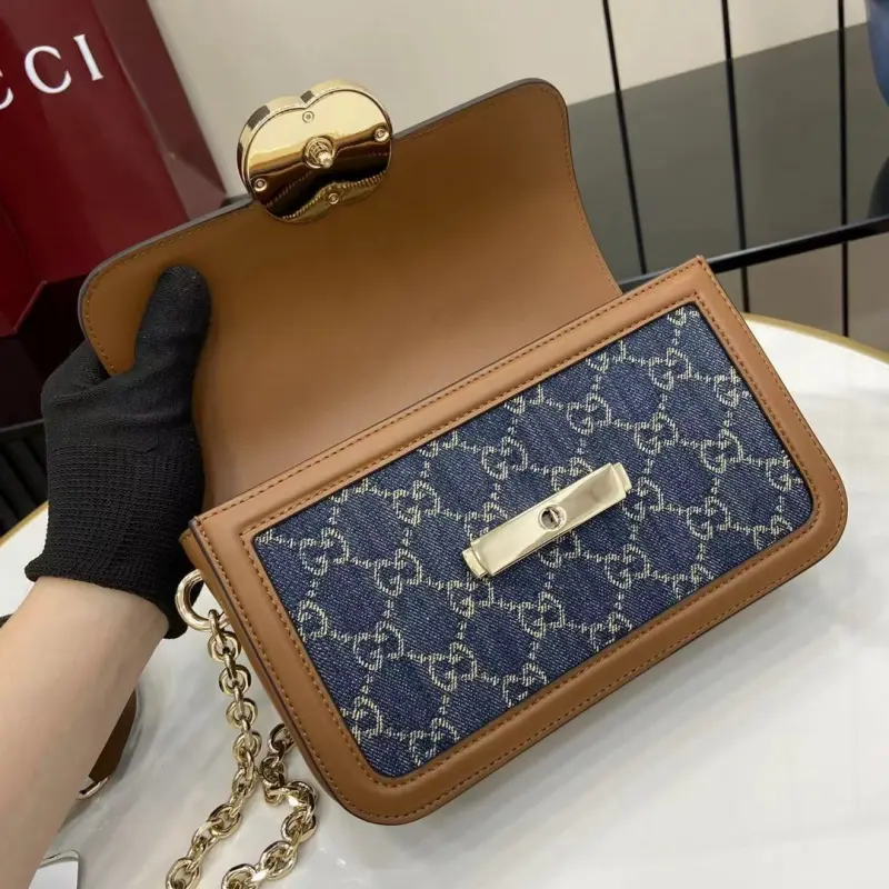 826761 CM 1 High-Quality Bags - Image 7