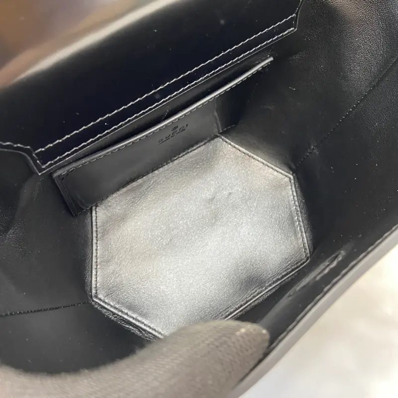 805832 CM 2 High-Quality Bags - Image 8