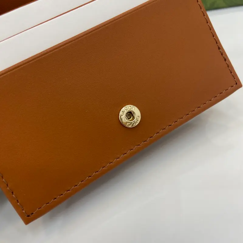 820692 CM 5 High-Quality Bags - Image 10