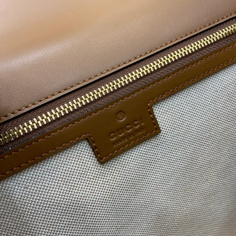 815716 CM 3 High-Quality Bags - Image 9