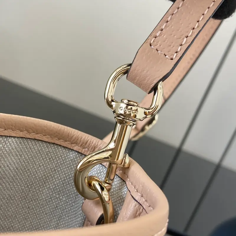 811716 CM 1 High-Quality Bags - Image 7