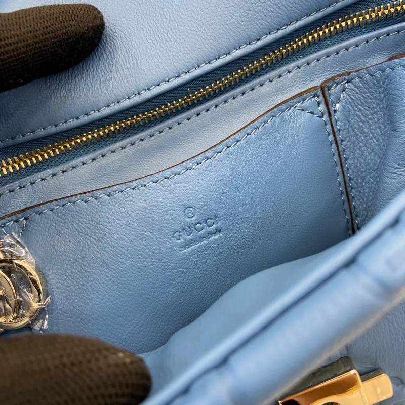 806017 CM 1 High-Quality Bags - Image 10