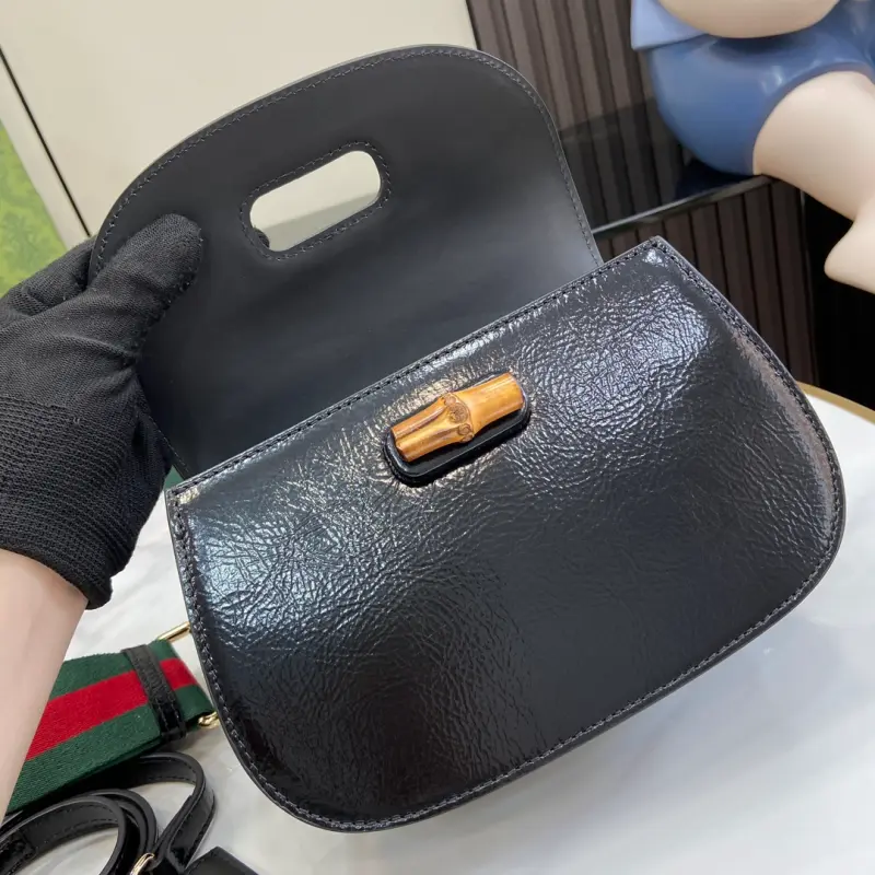 675797 CM 6 High-Quality Bags - Image 7