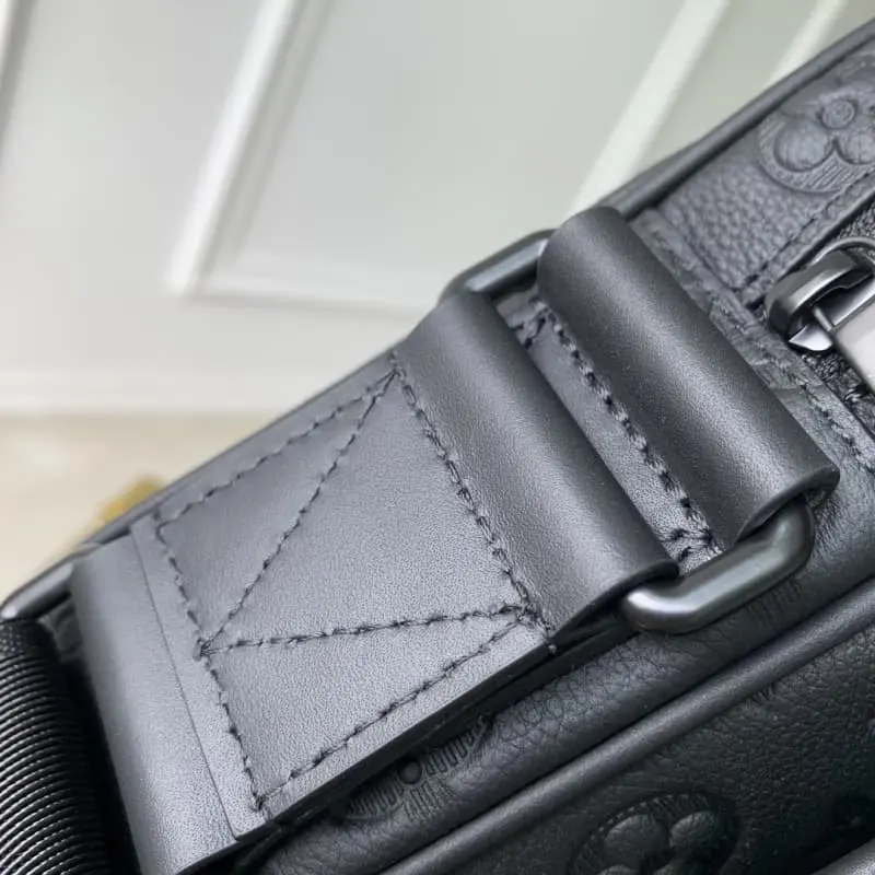 M12516 17x7.8x18cm High Quality Bags - Image 7