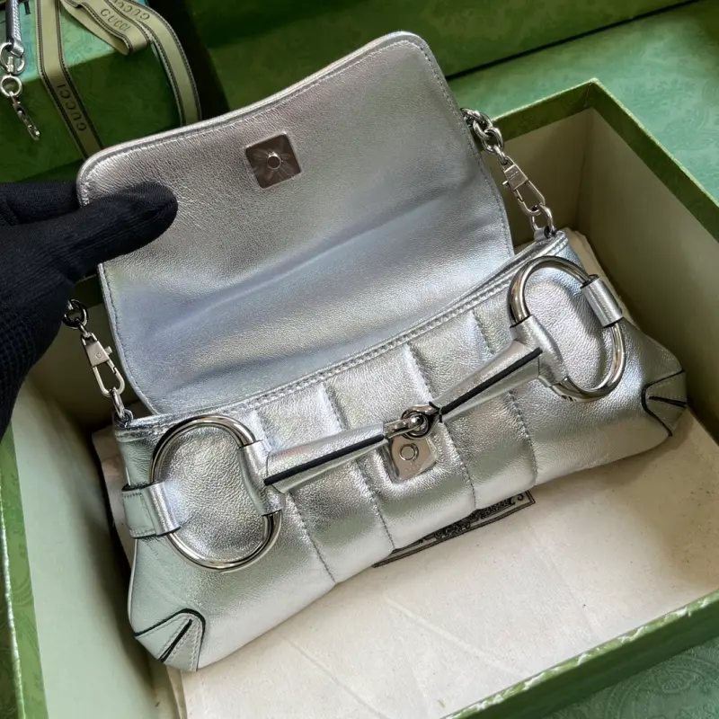 764339 CM 3 High-Quality Bags - Image 7