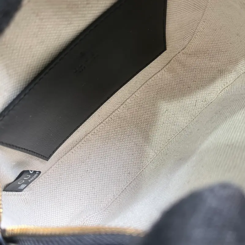 760196 CM 1 High-Quality Bags - Image 7