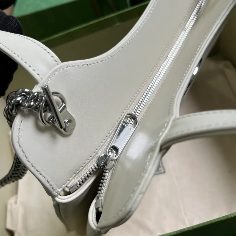 745918 CM 3 High-Quality Bags - Image 7