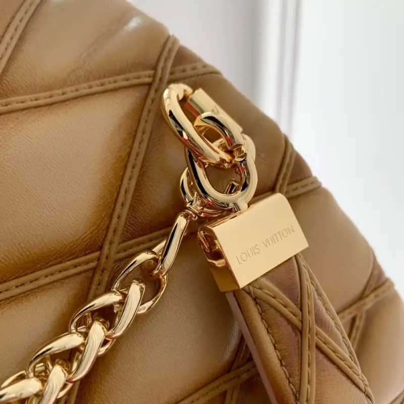 M12332 Tan 14x9x20cm High Quality Bags - Image 7