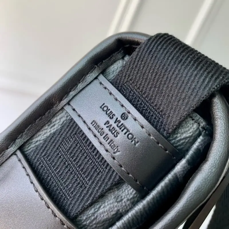 M12599 12x7x19cm High Quality Bags - Image 7