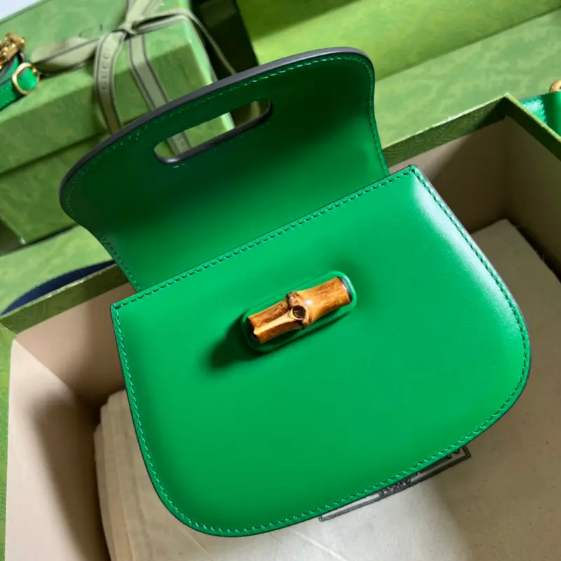 686864 CM 6 High-Quality Bags - Image 7