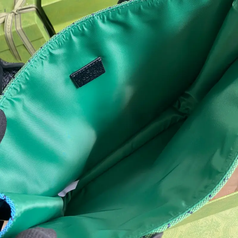 550763 CM 6 High-Quality Bags - Image 7