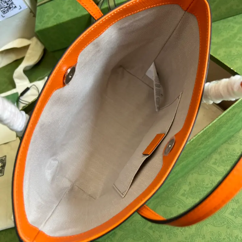 410812 CM 16 High-Quality Bags - Image 7