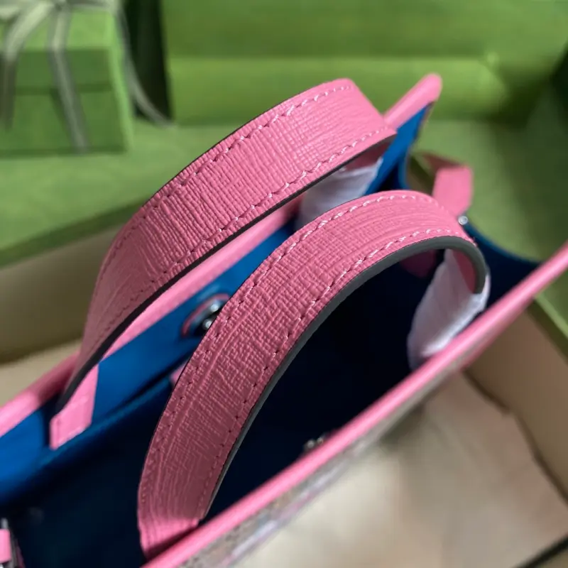 630542 CM 4 High-Quality Bags - Image 7