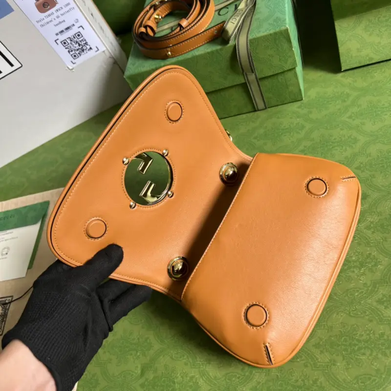 724645 CM 3 High-Quality Bags - Image 7