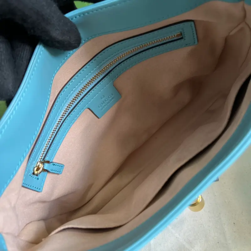 636709 CM 7 High-Quality Bags - Image 7