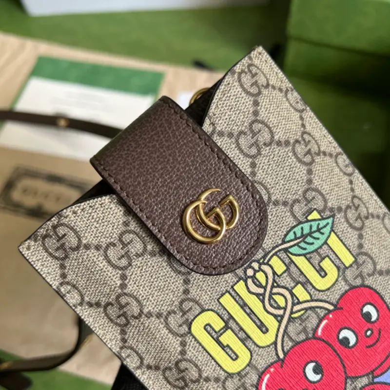 700732 CM 1 High-Quality Bags - Image 7