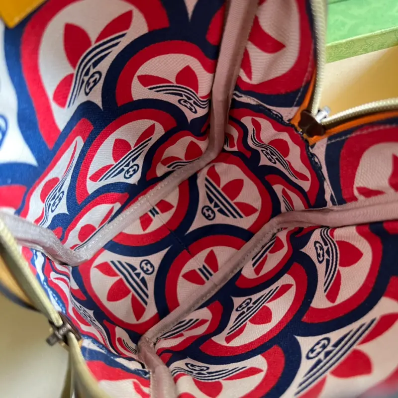 702387 CM 3 High-Quality Bags - Image 7