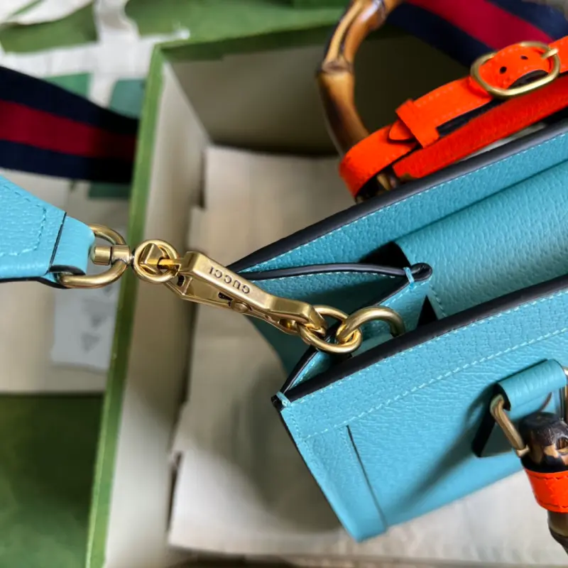 702721 CM 3 High-Quality Bags - Image 7