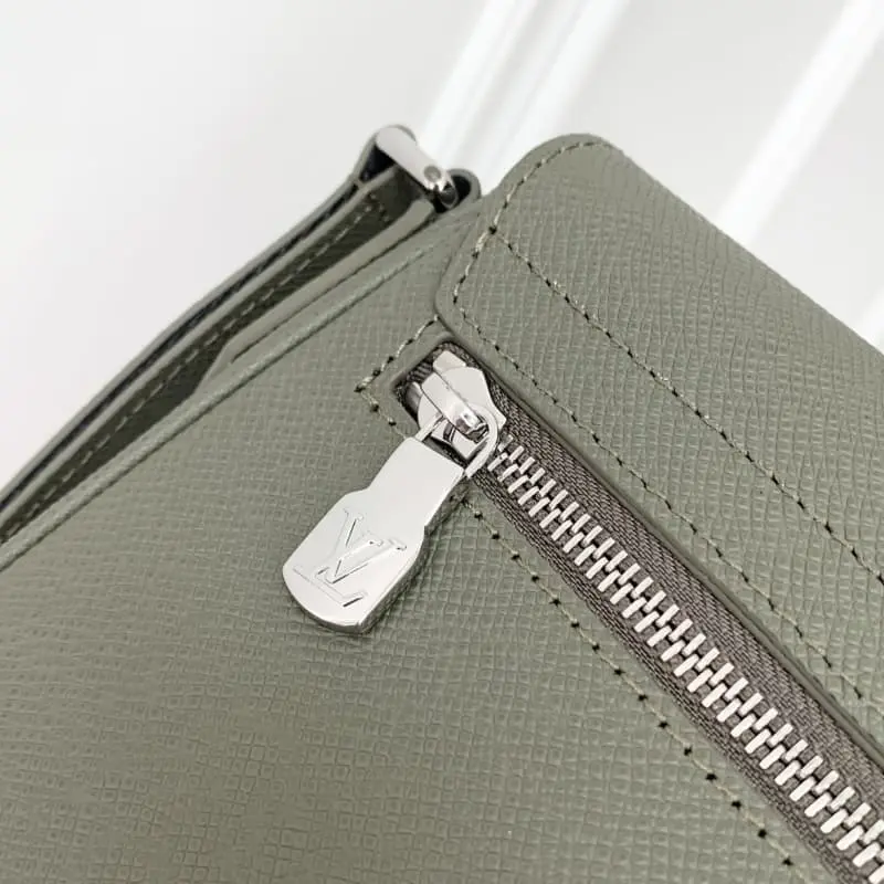 M30851 Green 26x20x7cm High Quality Bags - Image 7