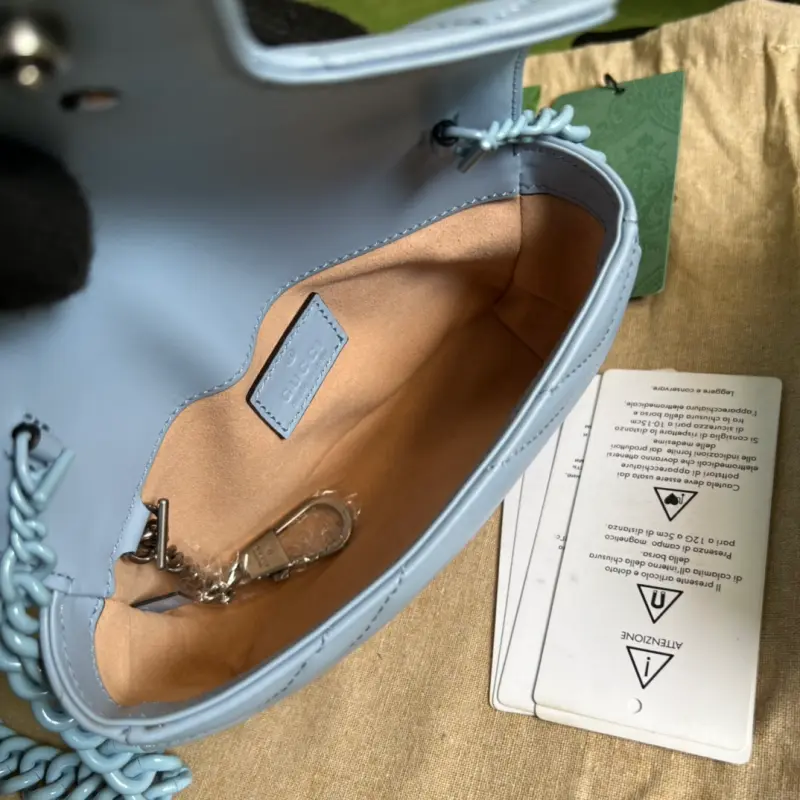 699757 CM 3 High-Quality Bags - Image 7