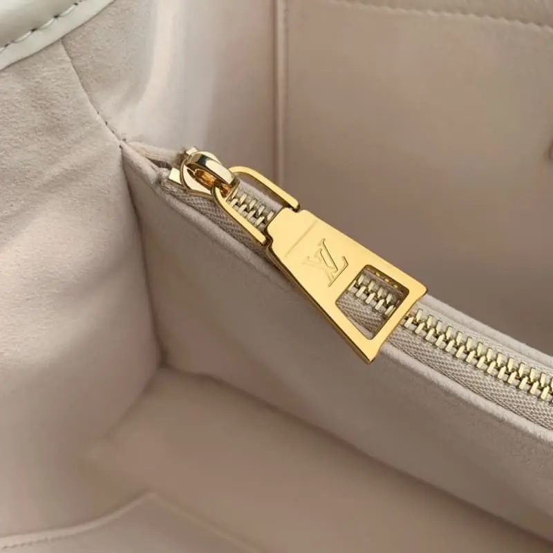 M11463 S1 31x21.5x13cm High Quality Bags - Image 7