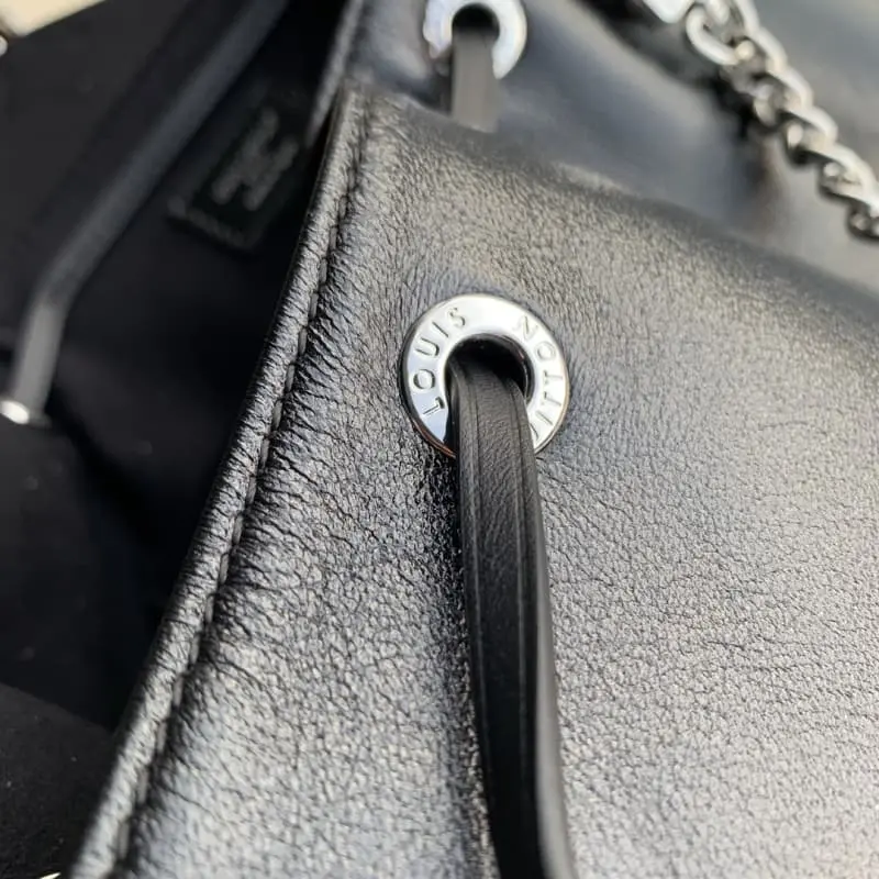 M12587 28x30x18cm High Quality Bags - Image 7