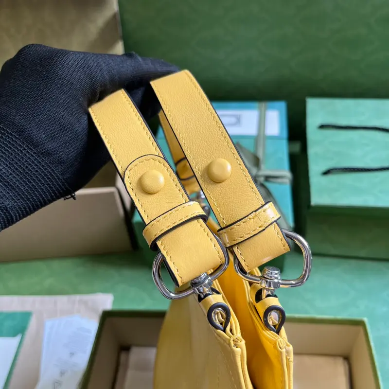 751518 CM 3 High-Quality Bags - Image 7