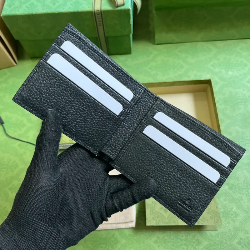 739475 CM 4 High-Quality Bags - Image 7