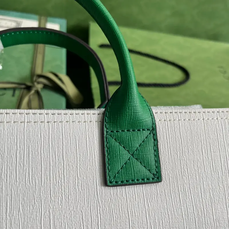 550763 CM 1 High-Quality Bags - Image 7