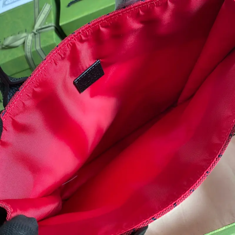 550763 CM 10 High-Quality Bags - Image 7